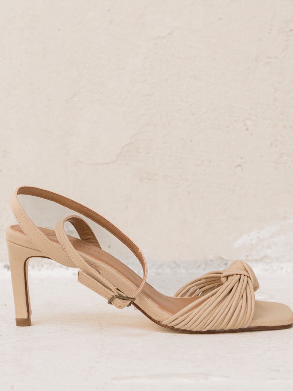 Ganzitos Brand New Knotted Slingback Mid-Heel Sandal in Neutral Beige